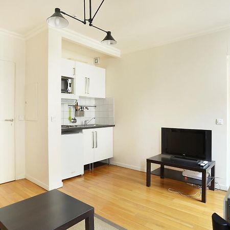 Pick A Flat'S Apartments In Batignolles - Rue Biot Париж Экстерьер фото
