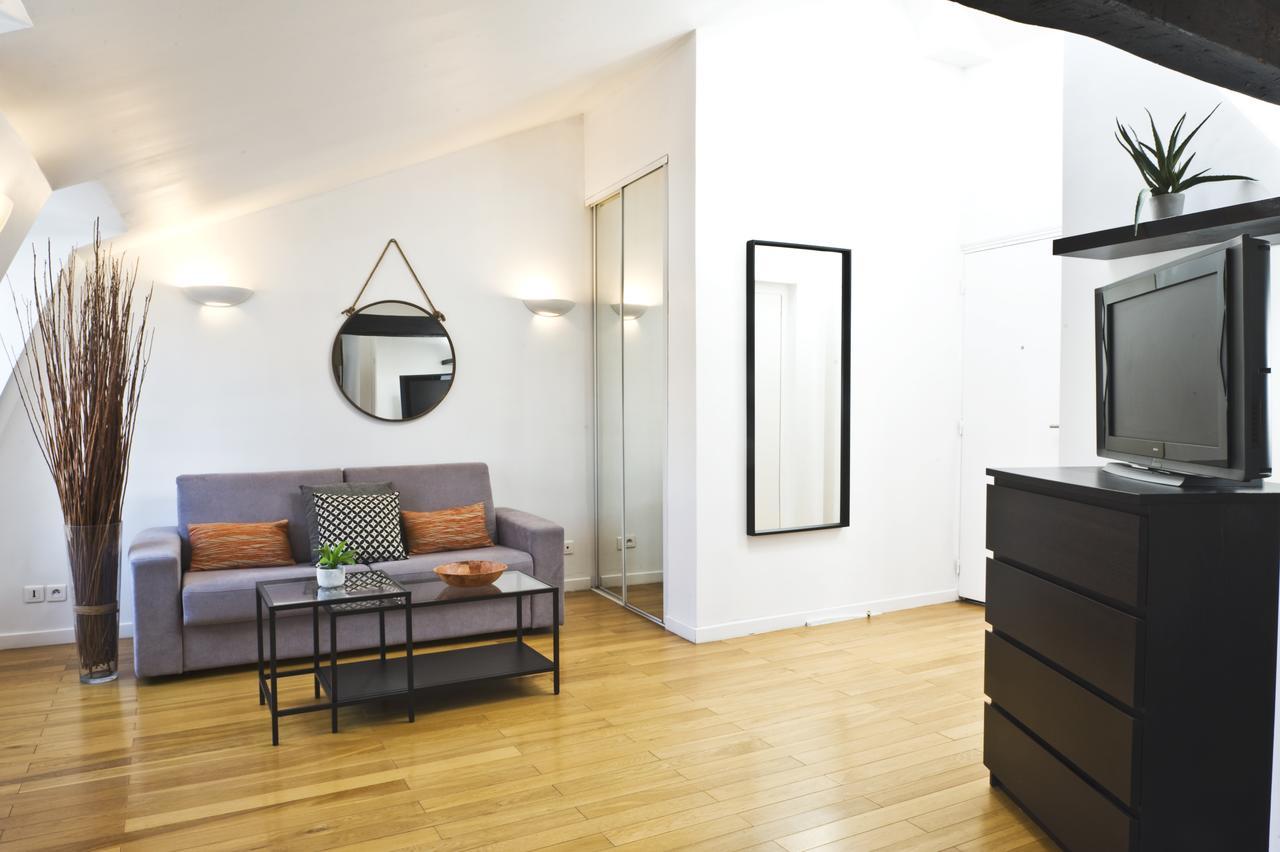 Pick A Flat'S Apartments In Batignolles - Rue Biot Париж Экстерьер фото