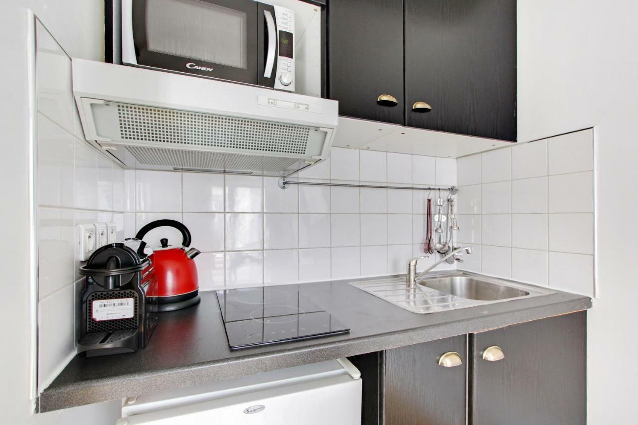 Pick A Flat'S Apartments In Batignolles - Rue Biot Париж Экстерьер фото