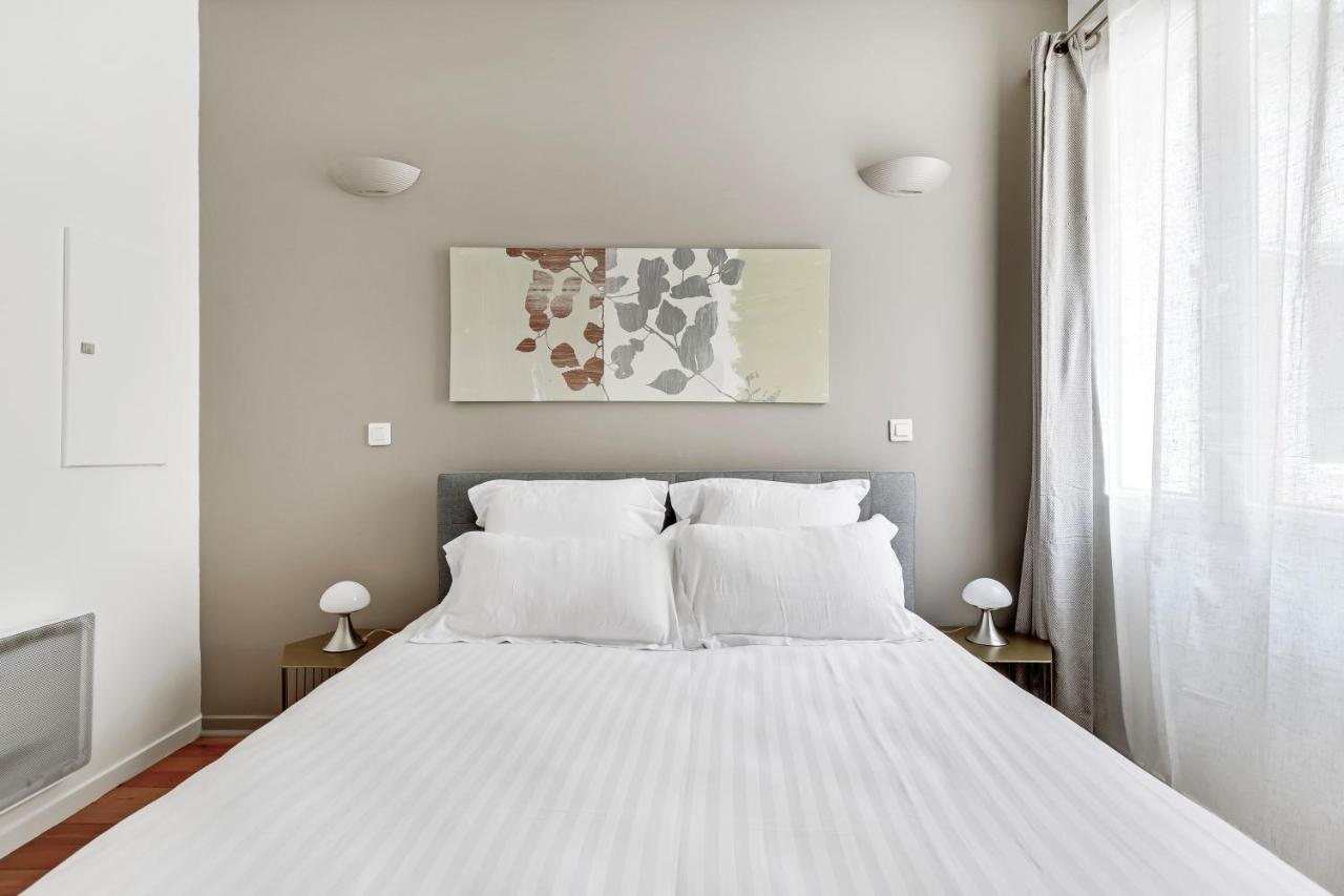 Pick A Flat'S Apartments In Batignolles - Rue Biot Париж Экстерьер фото